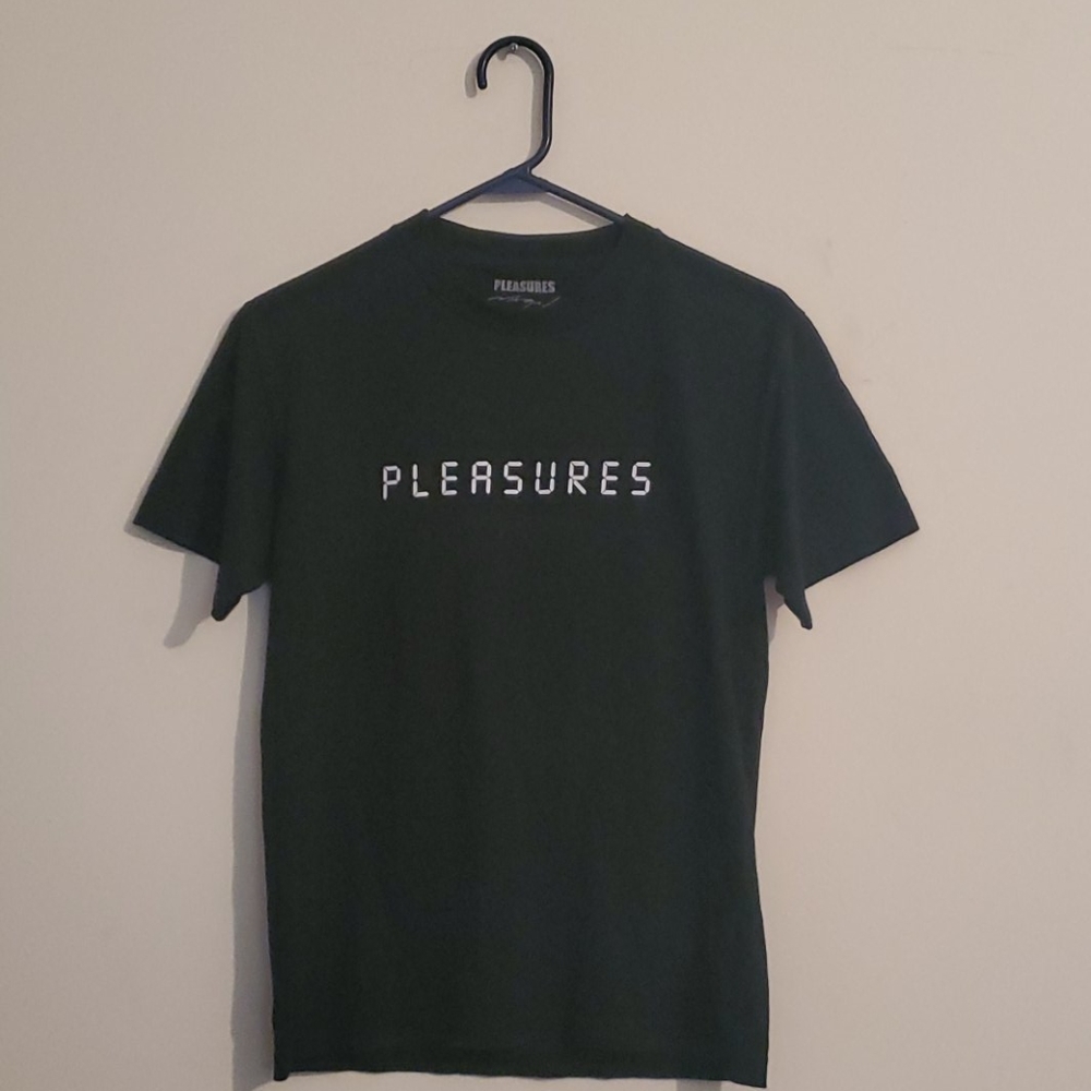 Pleasures X Patrick Nagel